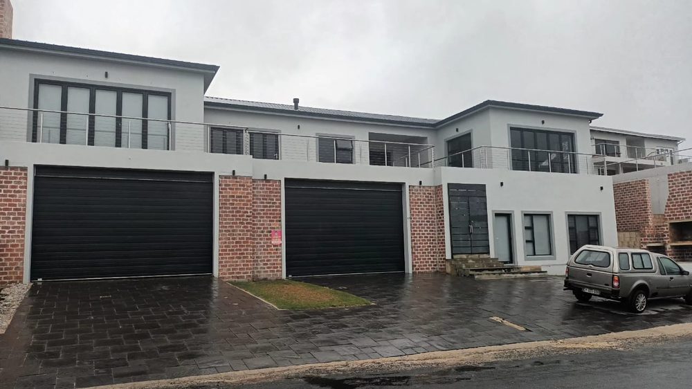 Holiday home cleaned by Struisbaai Clean Team, owned by Nardus